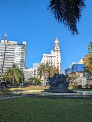 Plaza Entrevero <span class='unbreak'>(Juan P. Fabini)</span>